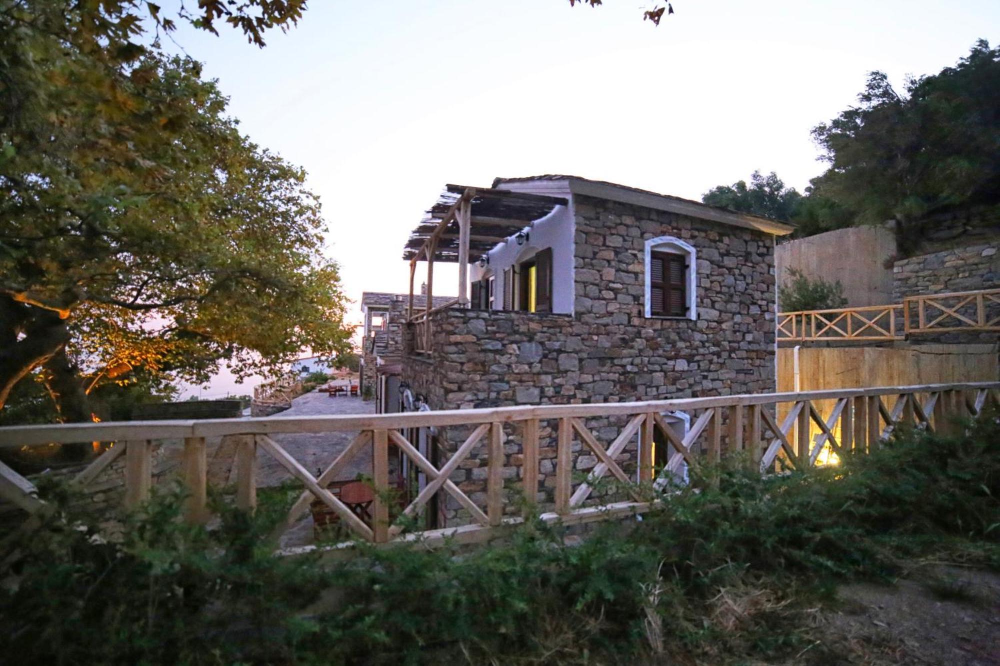 Villa Ικαριων Γη Manganítis Exterior foto